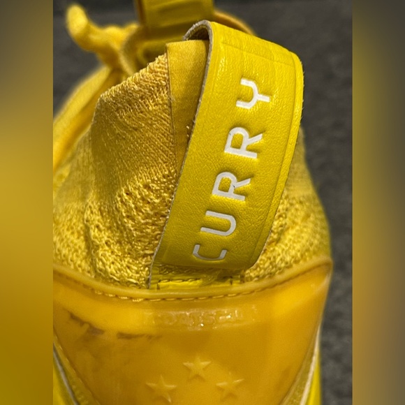 Yellow Under Armour Curry Flow 8 - like new size 10.5 - Picture 3 of 10